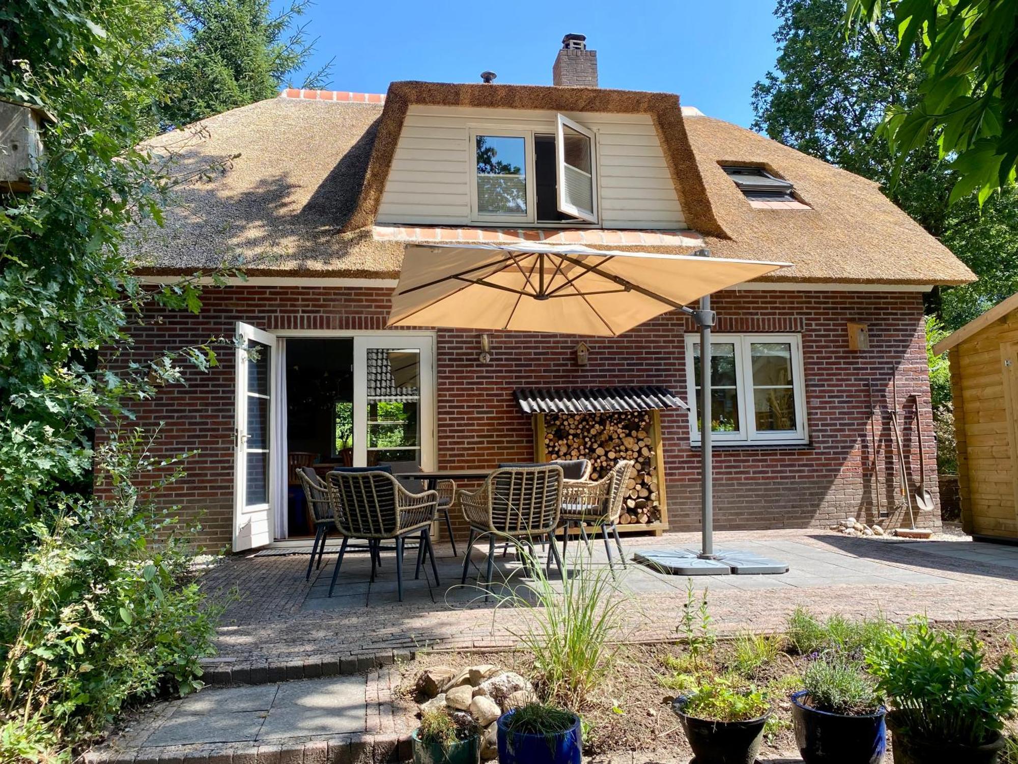 Huisje Aan De Bosrand - Veluwe Epe Bagian luar foto